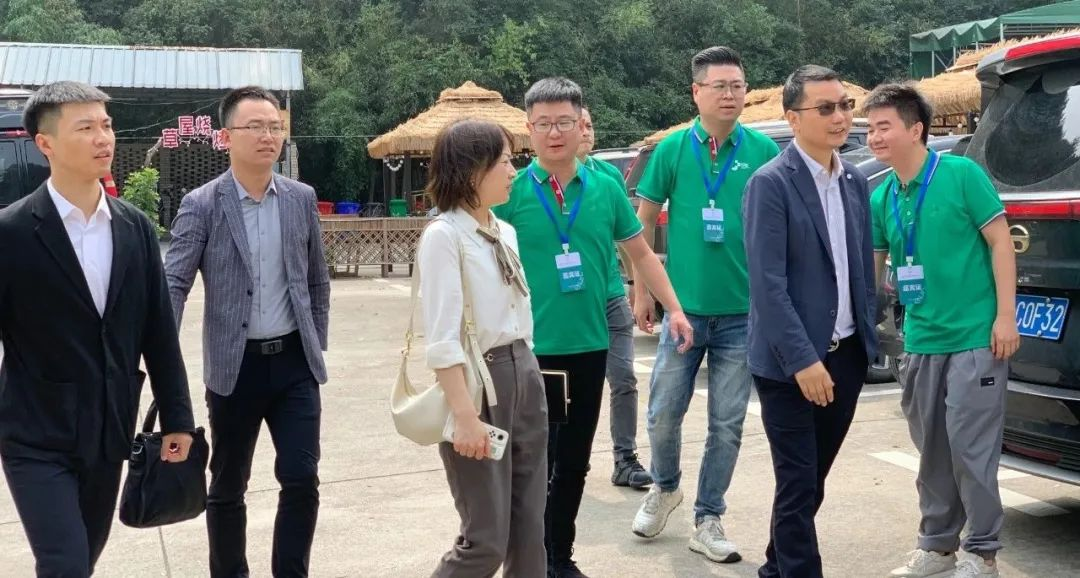 熱烈祝賀|印覺(jué)集團(tuán)與陜西紫陽(yáng)縣政府簽訂戰(zhàn)略協(xié)議(圖2)